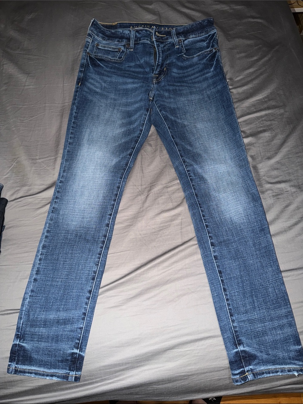 American Eagle Outfitters Faded Blue Straight Jeans